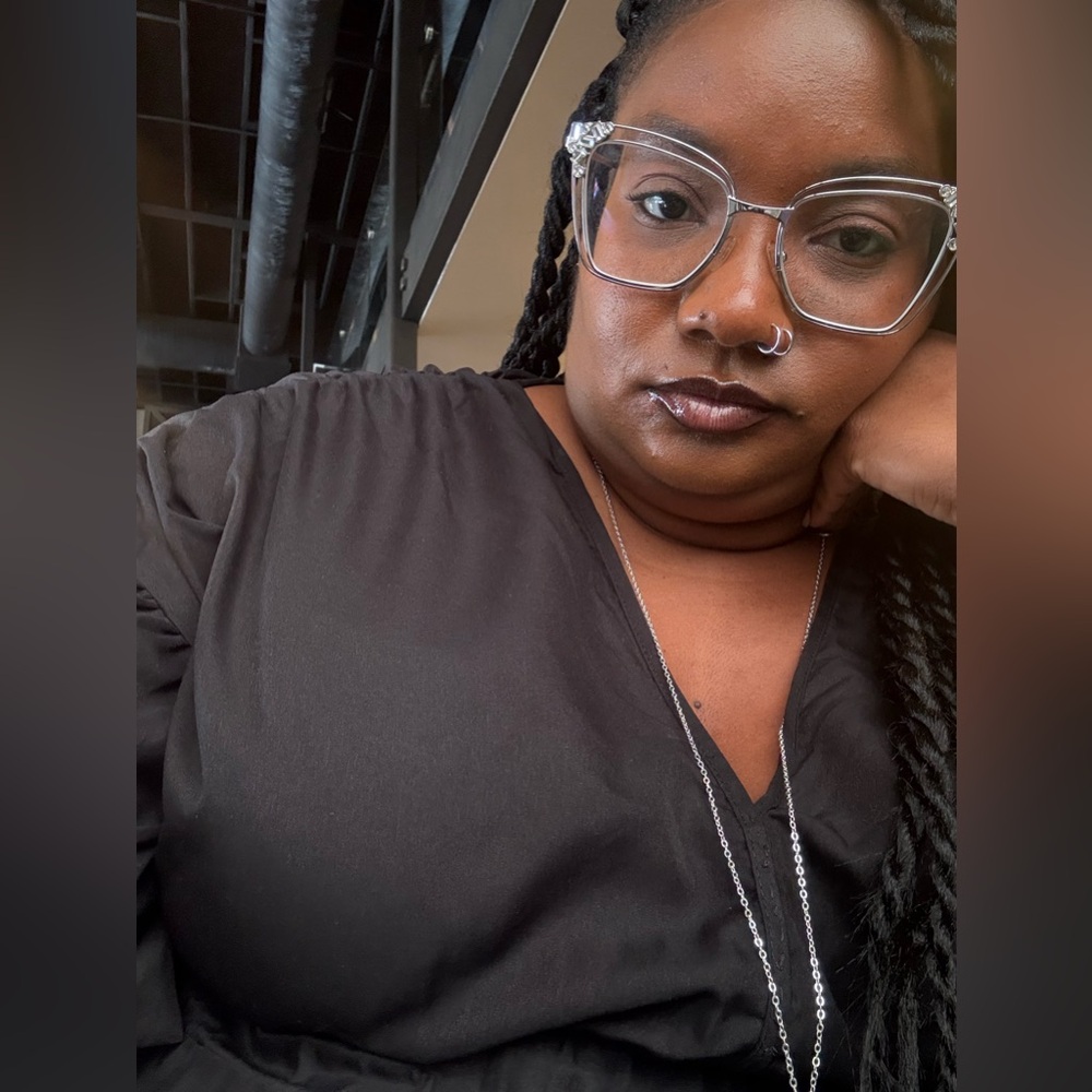 Meet your Posher, Destiny